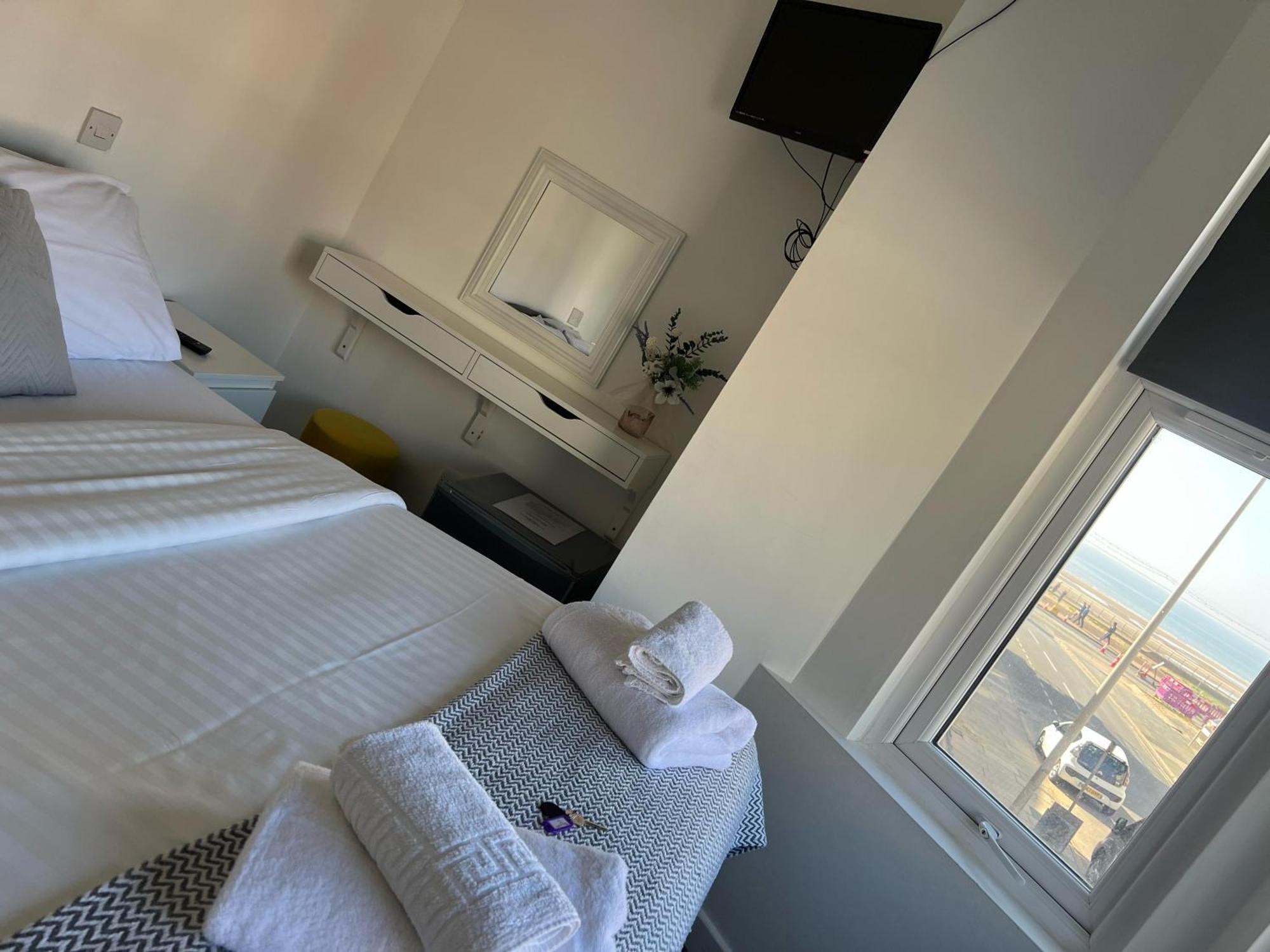 Alexandra Hotel — Photos 3